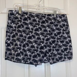 Michael Kors • Women’s Skorts • Size 14